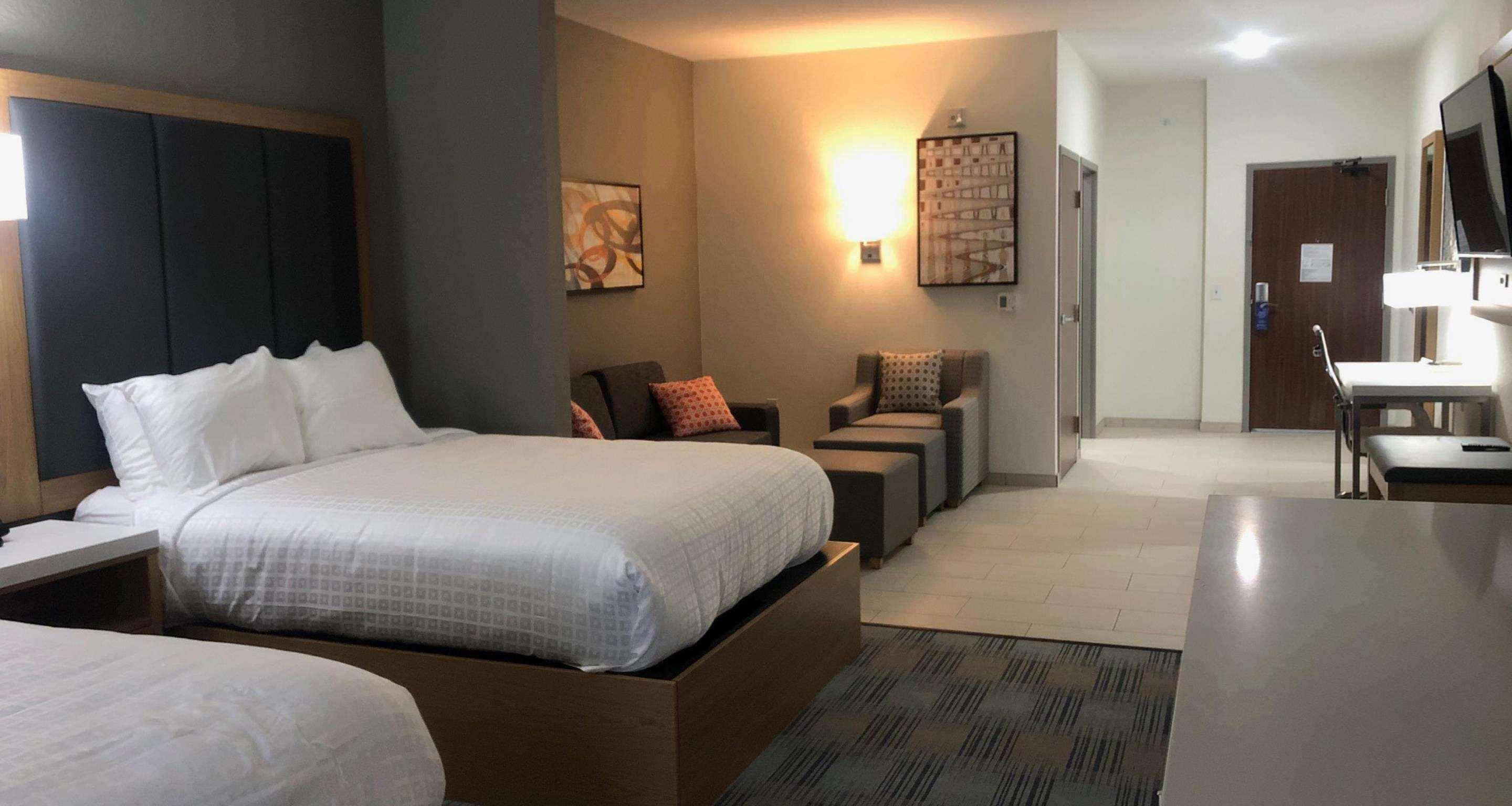 Best Western Plus Coralville Hotel Exterior foto