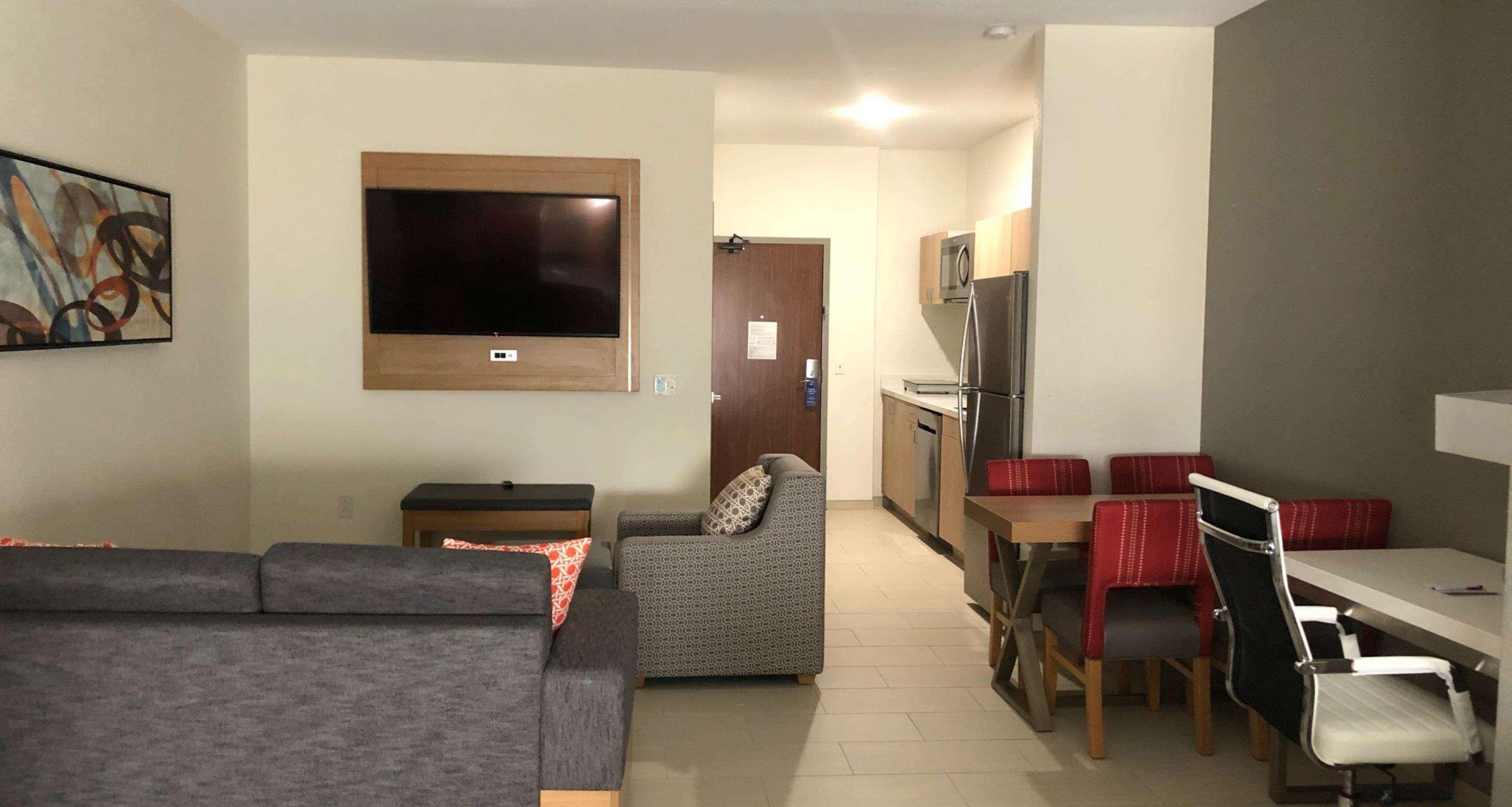 Best Western Plus Coralville Hotel Exterior foto