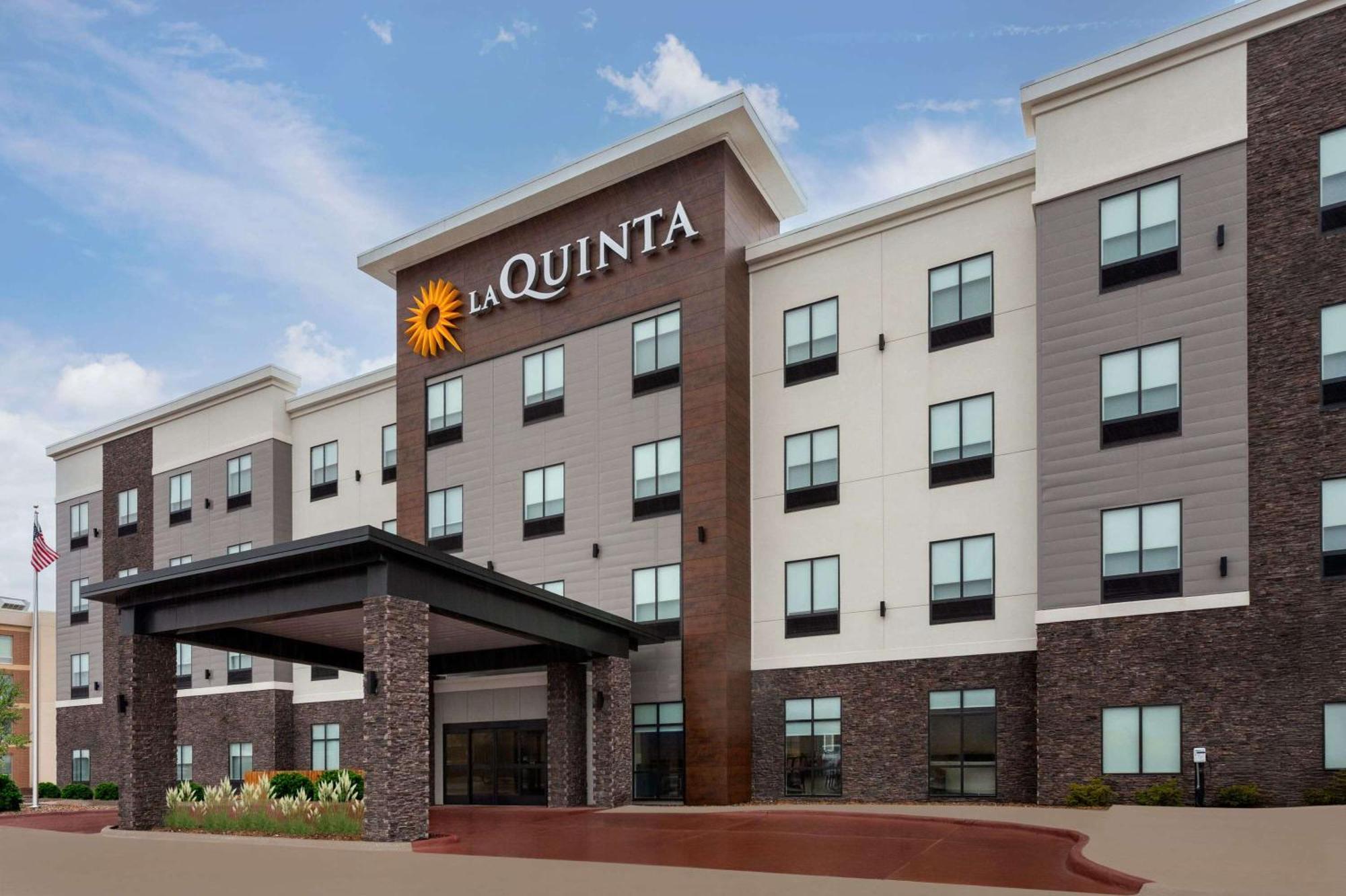 Best Western Plus Coralville Hotel Exterior foto